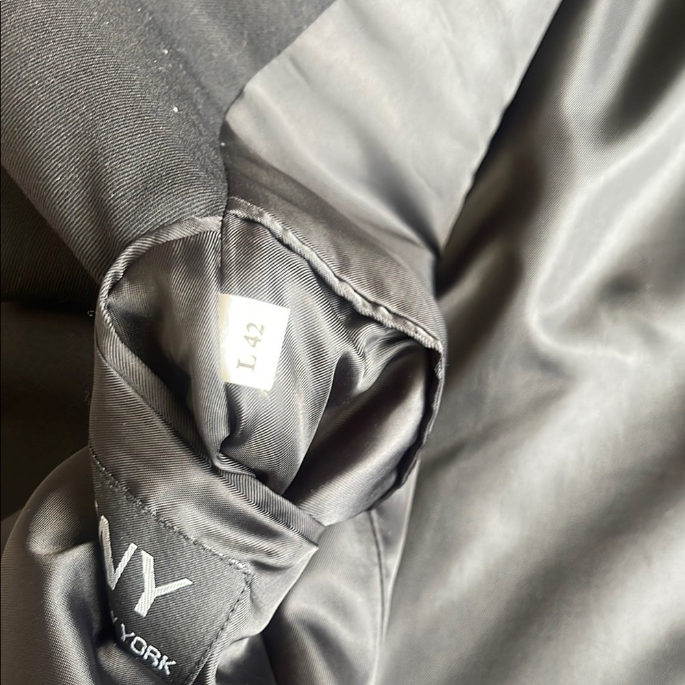 Jones New York Black Sport Coat Professional Blazer (NWOT) - Picture 3 of 7